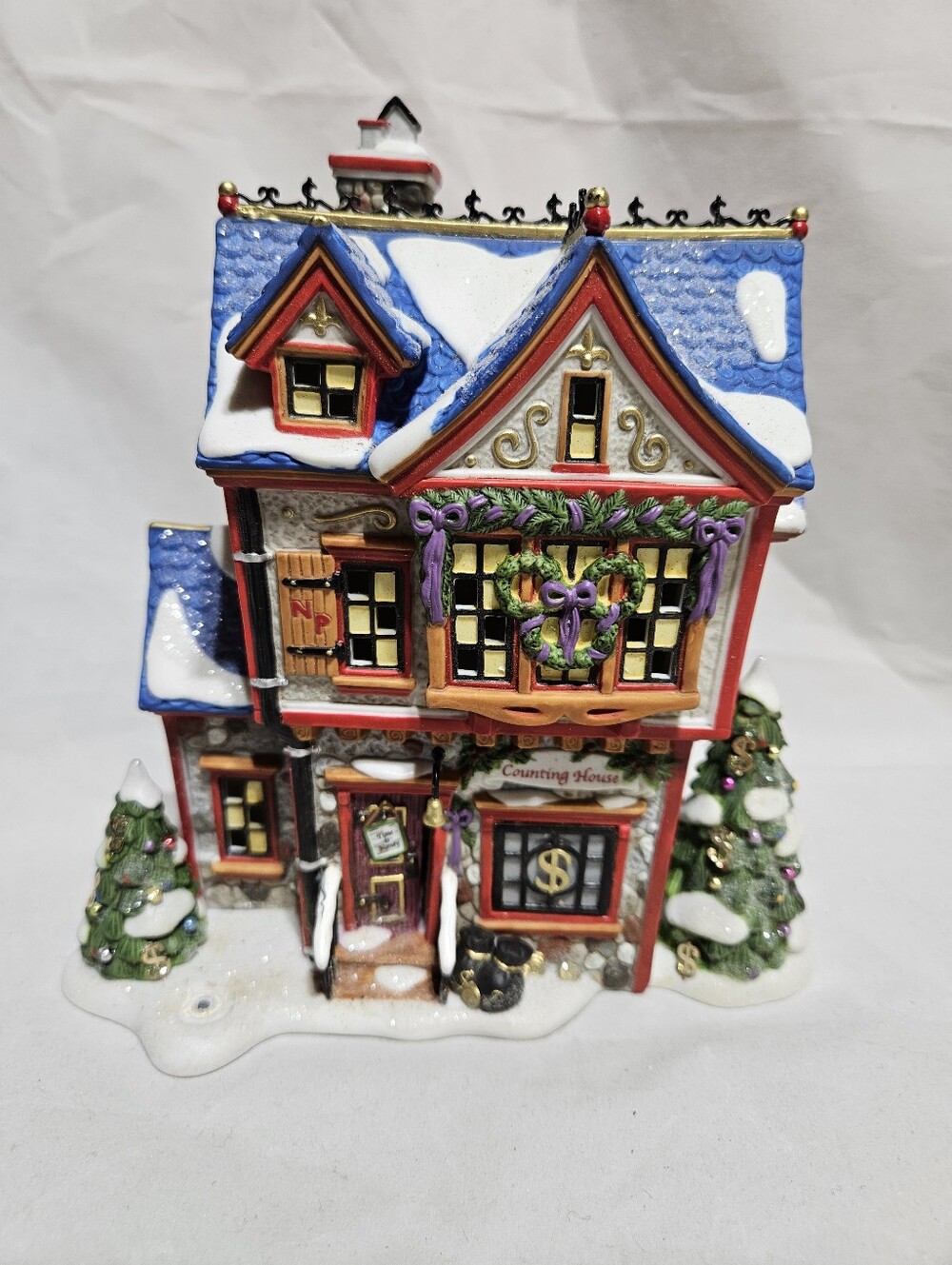 Dept 56 Scrooge McDuck & Marley's Counting House North Pole Disney Village AS-IS